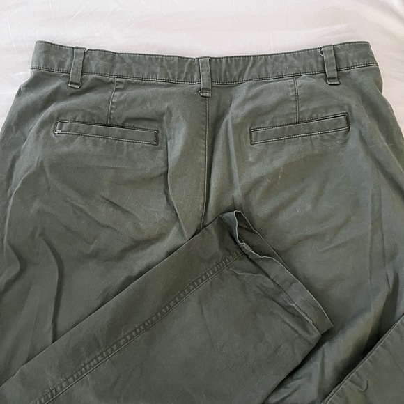 Gap Girlfriend Chino Army Green - Picture 2 of 4